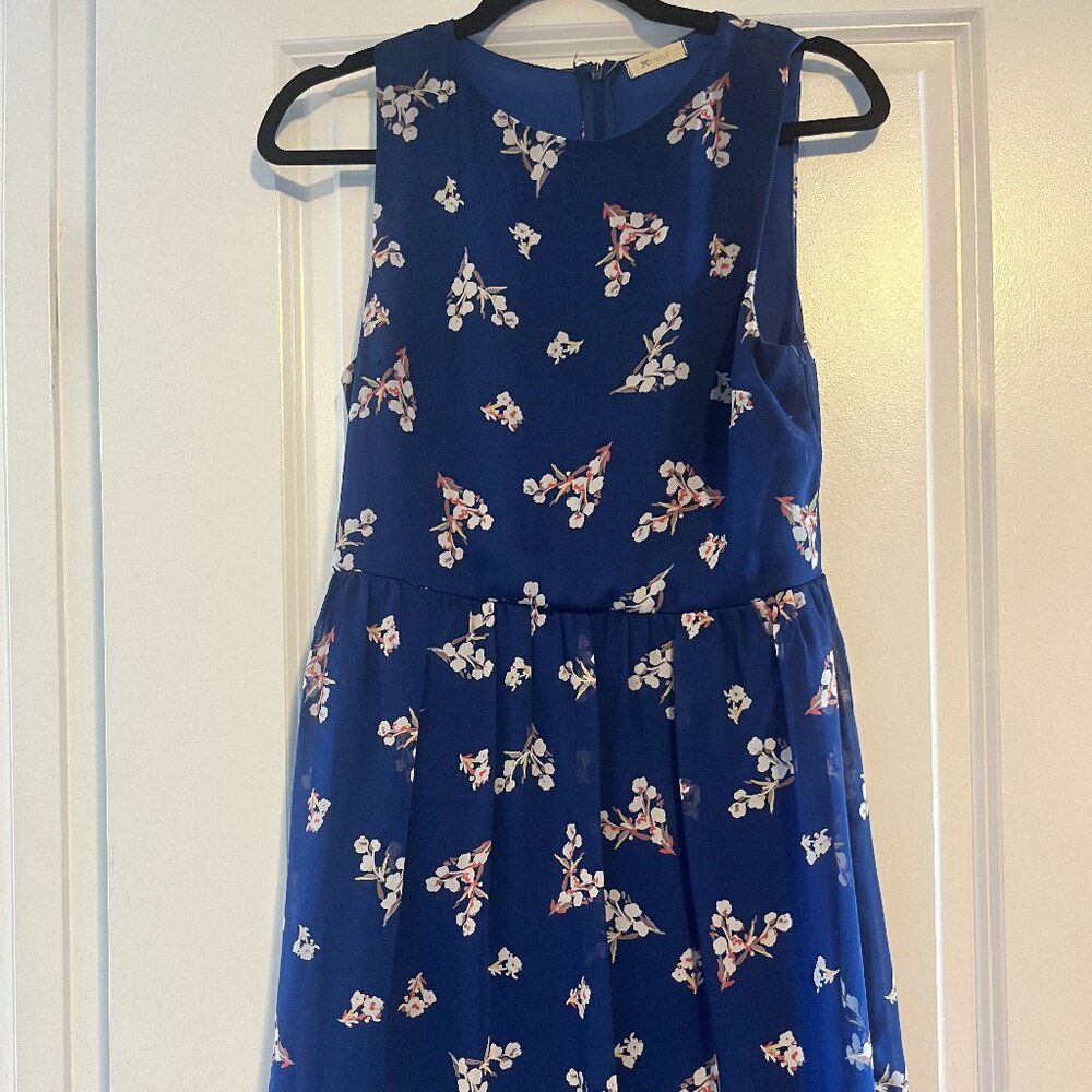 Blue floral print dress